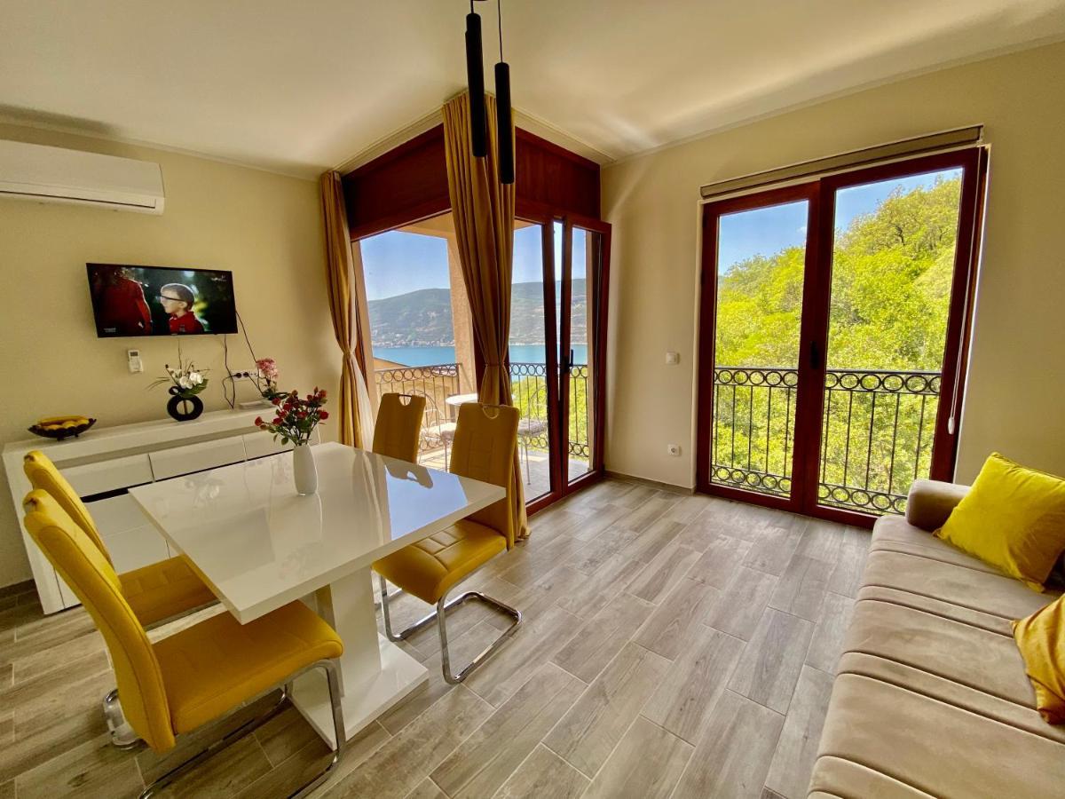 Adria Sea & Mountains Apartment Herceg Novi Exterior photo